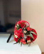 bouquet cuore rosso di fiori essiccati e stabilizzati